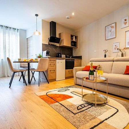 ブザンソンAu Duplex D'Or Centre Historiqueアパートメント エクステリア 写真